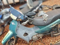 Honda Biz C100 ES 2000/2001 Verde em Araras - São Paulo