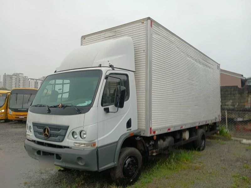 Mercedes-Benz Accelo 1016 2012 4x2 Diesel em Osasco - São Paulo