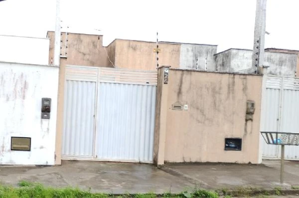 Casa com 2 Quartos em Feira de Santana/BA em Feira De Santana - Bahia