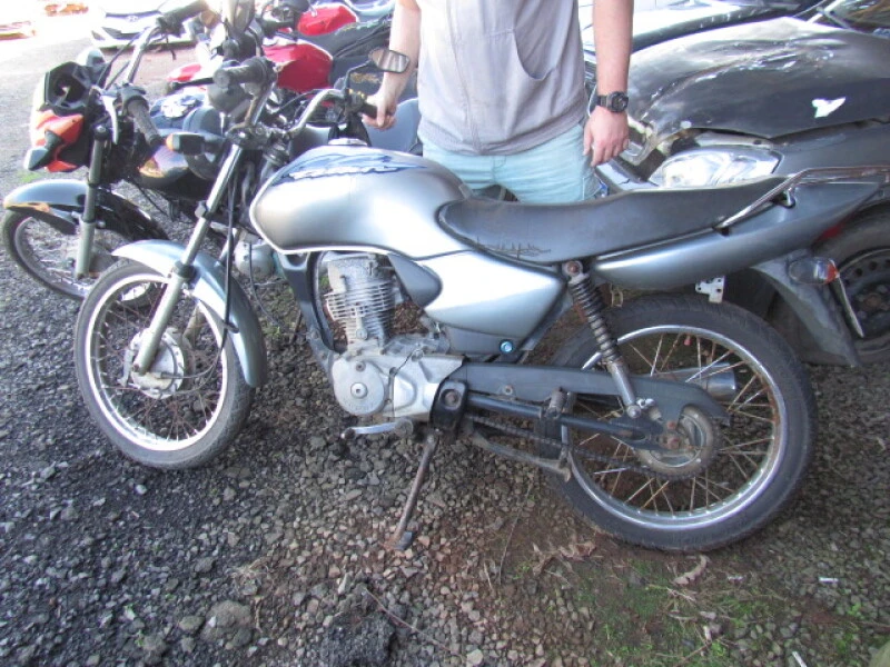 Honda CG 125 Titan KS 2002 125cc Gasolina em Farroupilha - Rio Grande do Sul
