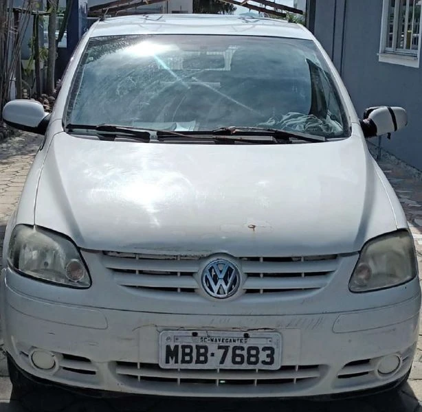 Volkswagen Fox 1.0 2006 em Itajaí - Santa Catarina