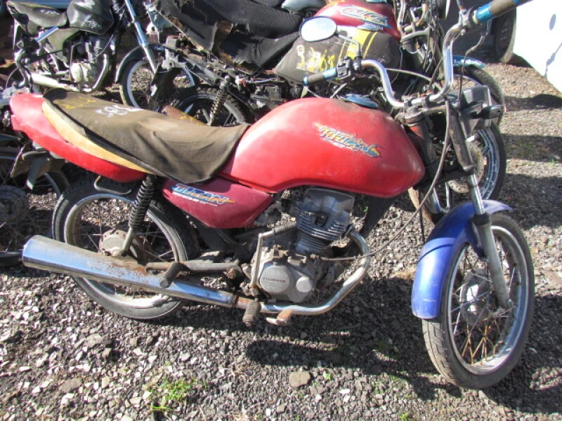 Honda CG 125 Titan 1997/1998 Azul em Farroupilha - Rio Grande do Sul