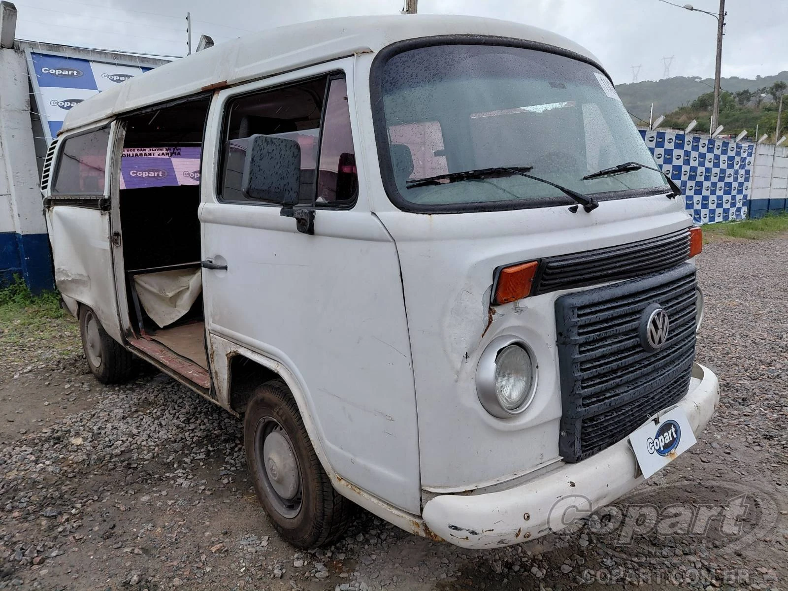 Volkswagen Kombi 2012 1.4 Total Flex em Vitória De Santo Antão - Pernambuco