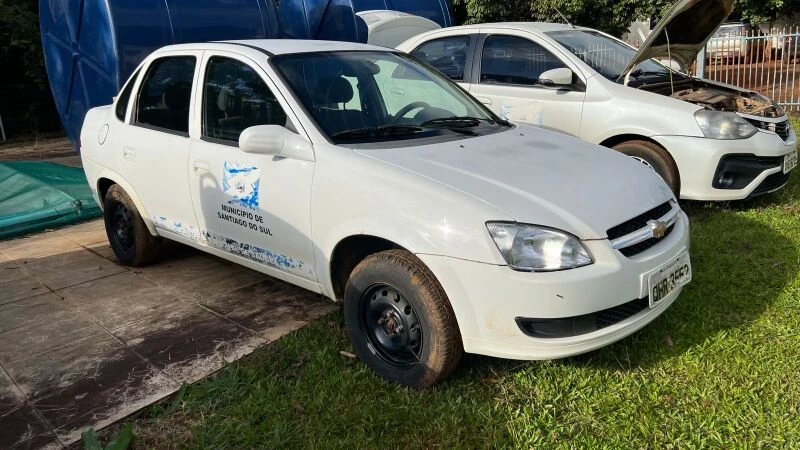 Chevrolet Classic LS 2015/2016 em Santiago Do Sul - Santa Catarina