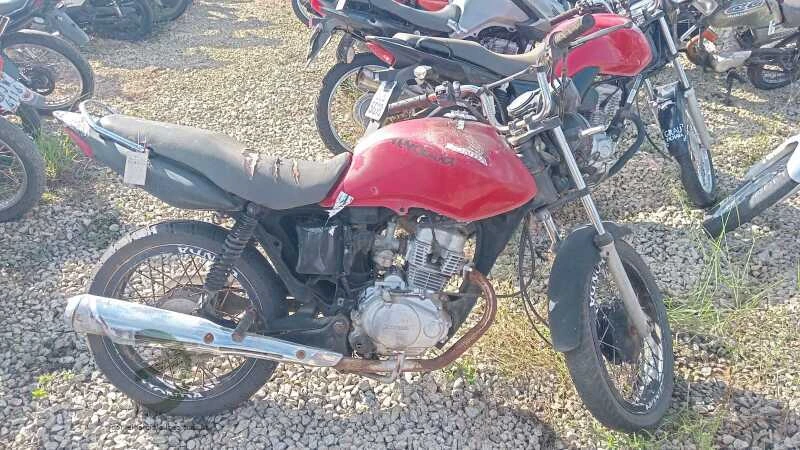 Honda CG 125 Fan ES 2013 125cc Gasolina em Bahia