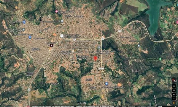 Imagem aérea do bairro Parque das Rosas em Cabreúva mostrando área residencial e vegetação ao redor