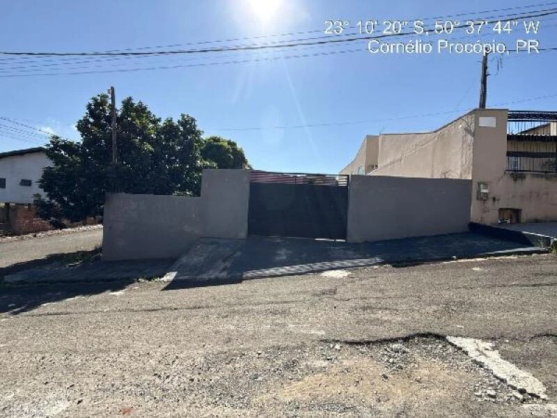 Casa com 2 Quartos em Cornélio Procópio/PR em Cornélio Procópio - Paraná