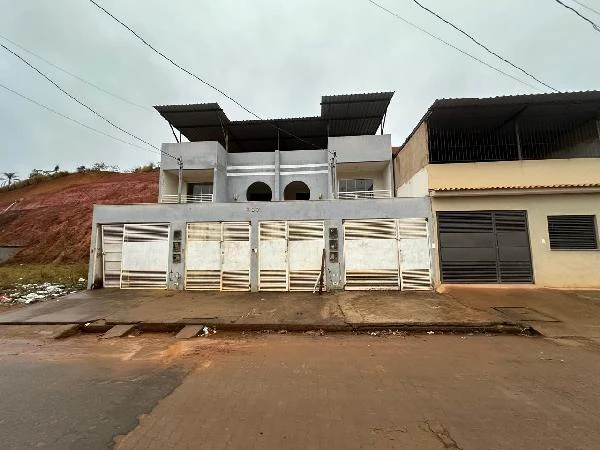 Apartamento com 2 quartos e varanda em Muriaé, MG