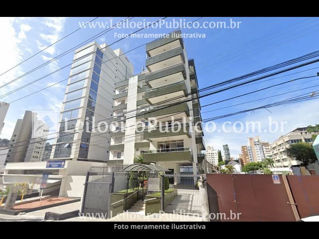 Apartamento com Vagas em Florianópolis/SC em Florianópolis - Santa Catarina