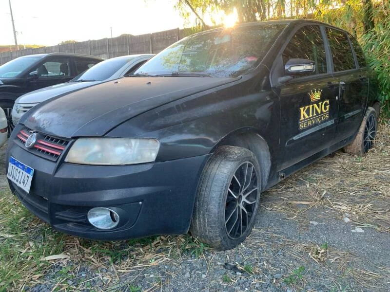 Fiat Stilo Attractive em Salvador - Bahia