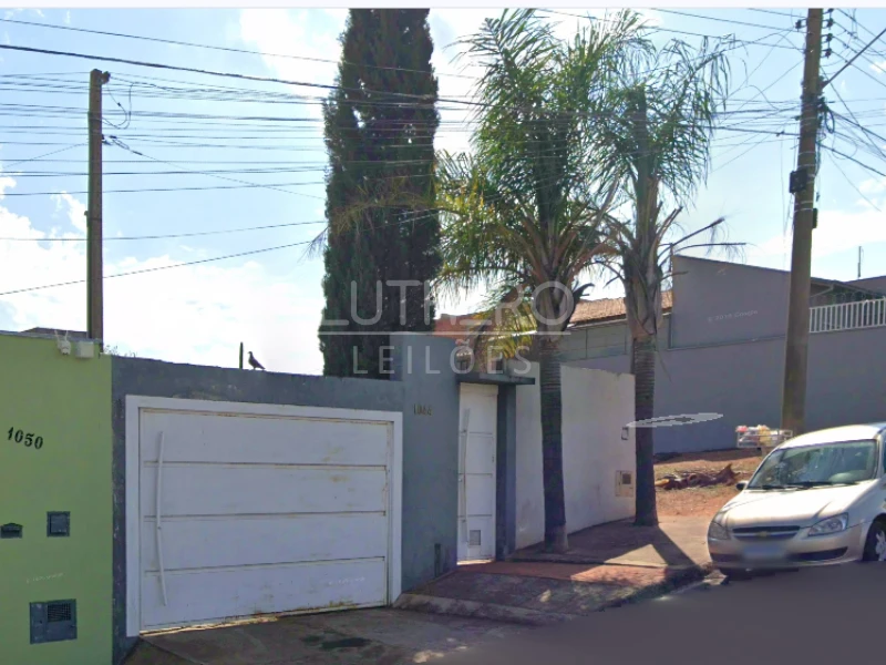 Fração com Direitos sobre Casa em Botucatu/SP em Botucatu - São Paulo