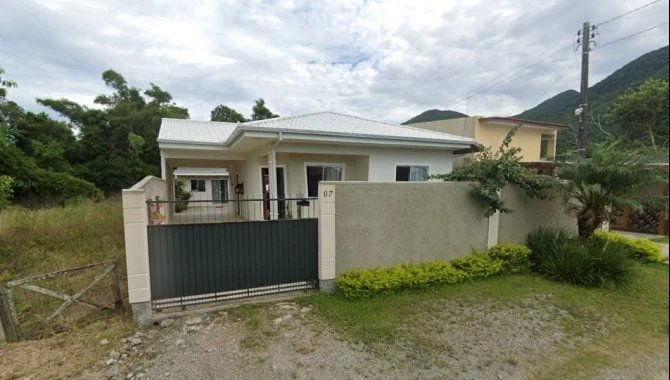 Casa com 245 m² em Palhoça/SC em Palhoça - Santa Catarina