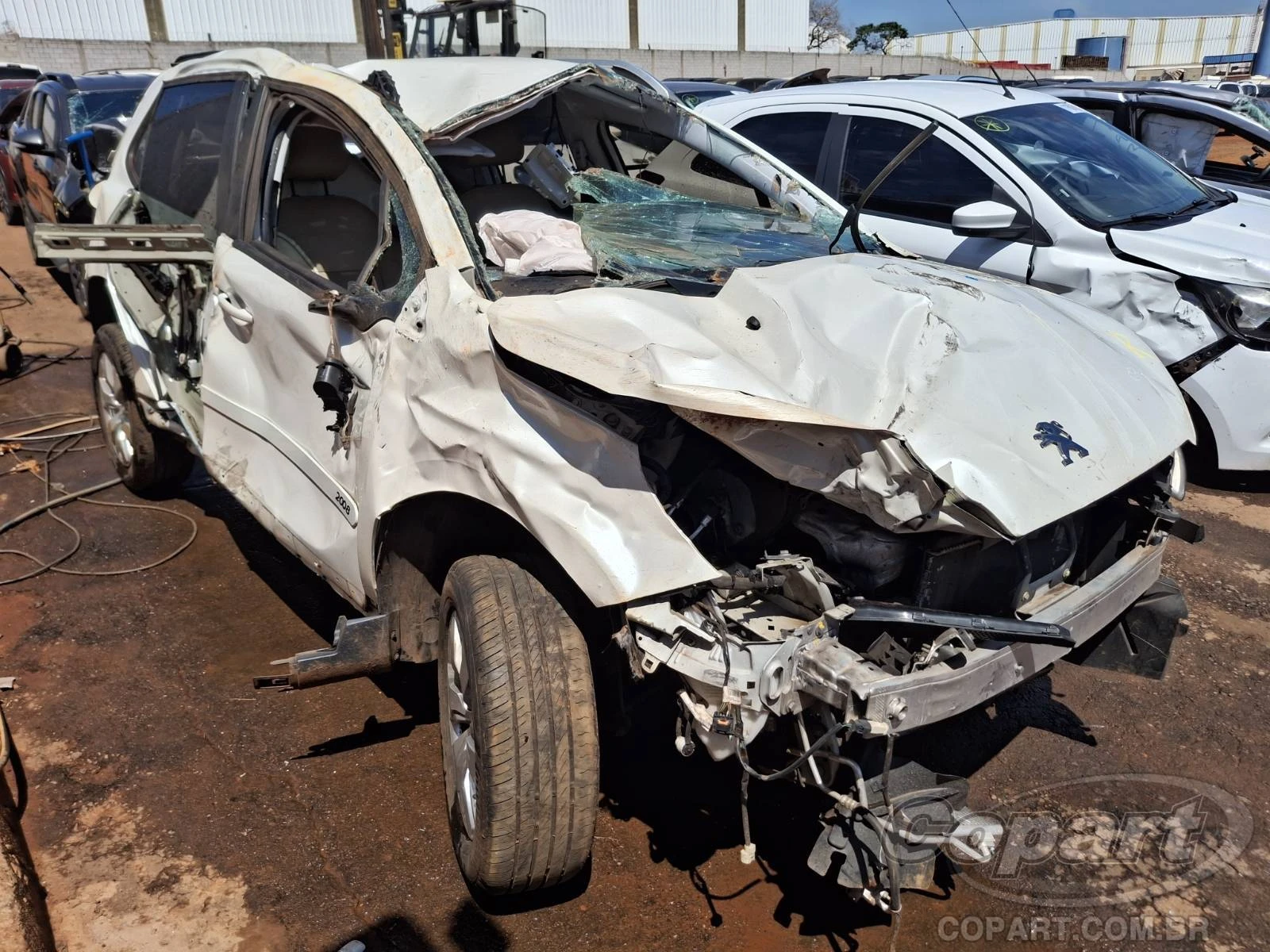 Peugeot 2008 Allure 2017 1.6 16V em Aparecida De Goiânia - Goiás