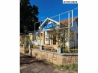 Casa com 275m² em Porto Alegre/RS em Porto Alegre - Rio Grande do Sul