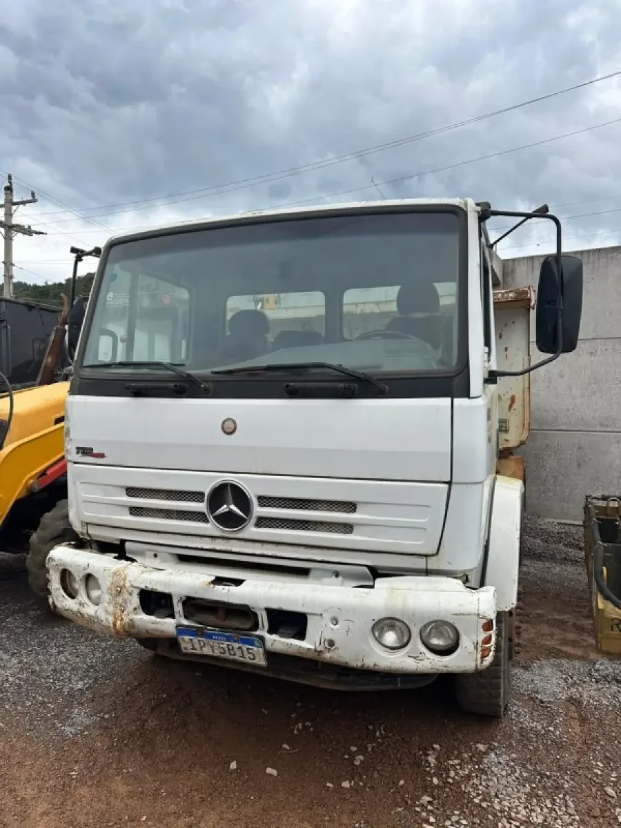 Mercedes-Benz 1718 1718 2009 4x2 Basculante em Relvado - Rio Grande do Sul