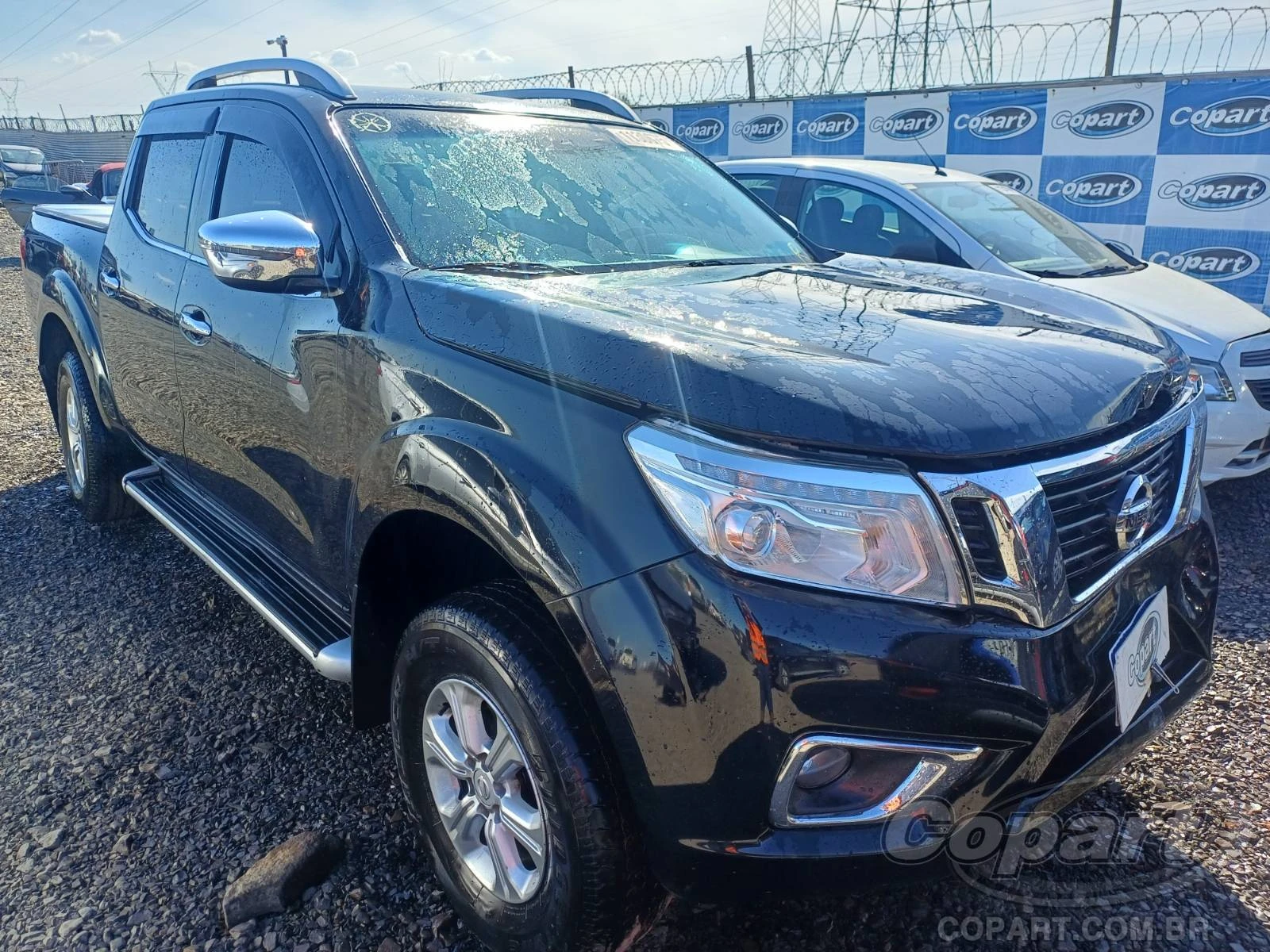 Nissan Frontier CD LE AT 2.3 BiTurbo 2017 em Canoas - Rio Grande do Sul