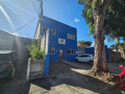 Prédio com 4 Dormitórios em Recife/PE em Recife - Pernambuco