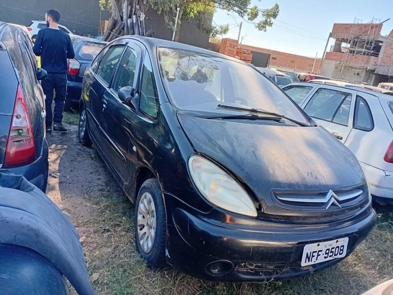 Citroën Xsara Picasso EX 2003 2004 Gasolina em Capão Da Canoa - Rio Grande do Sul