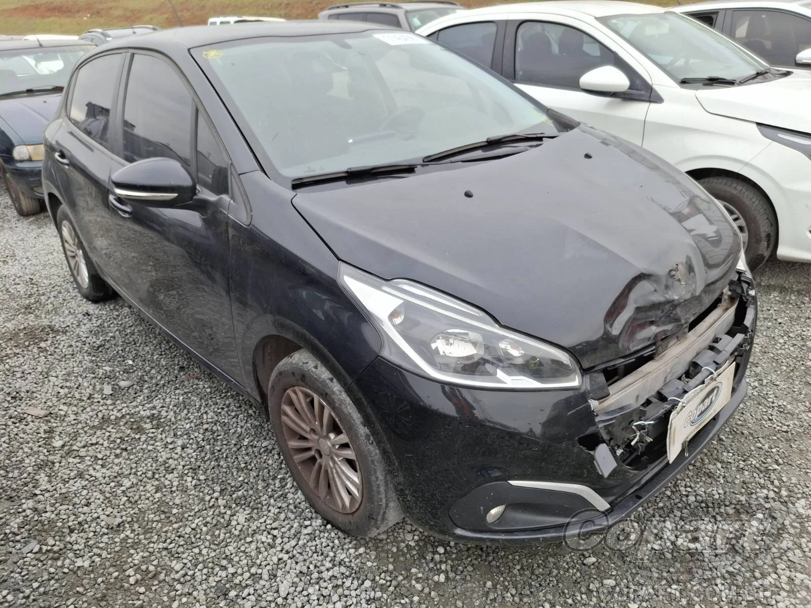 Peugeot 208 Active Pack 2017 1.2 12V PureTech em Itaquaquecetuba - São Paulo