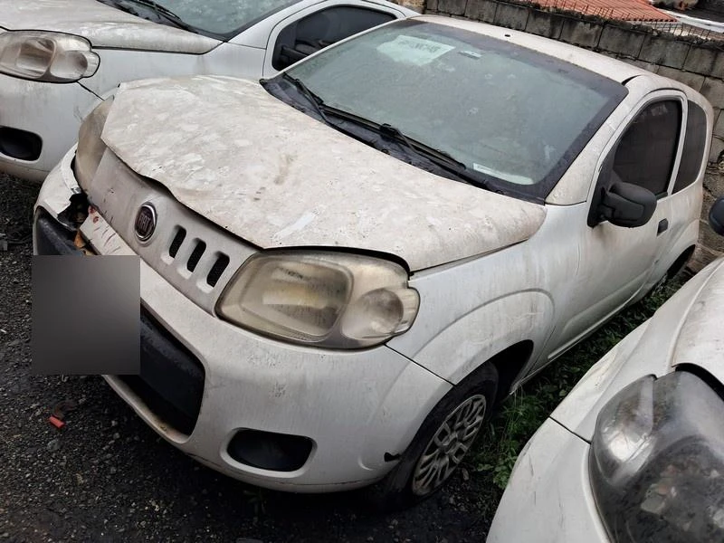 Fiat Uno Vivace 1.0 2014/2015 Manual em Osasco - São Paulo
