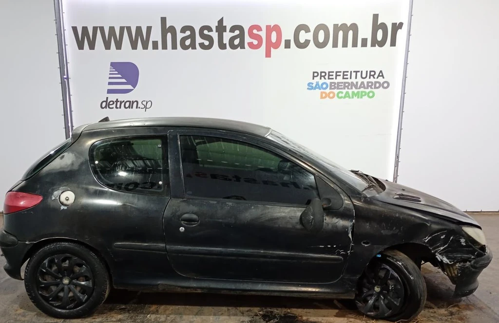 Peugeot 206 Selection 2002 2003 Preto em Casa Branca - São Paulo