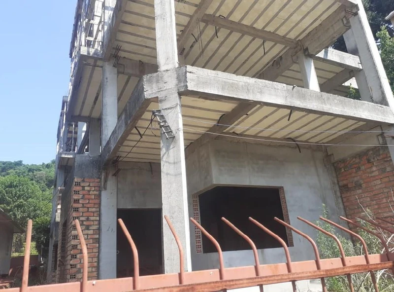 Fração 50% de imóvel com terreno em Concórdia/SC em Concórdia - Santa Catarina