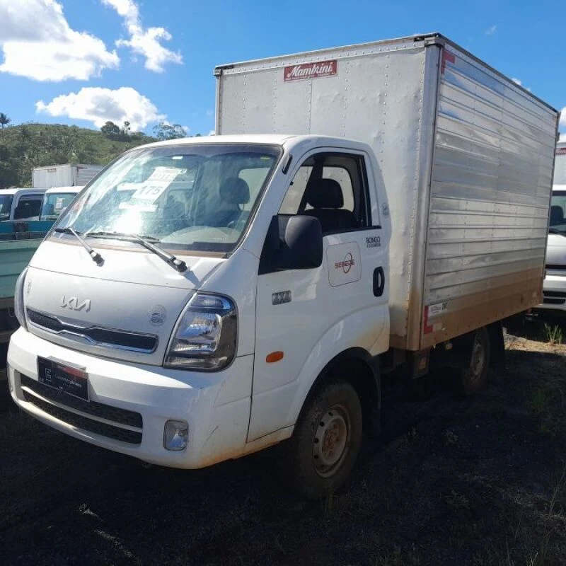 Kia UK2500 UK2500 HD SC 4WD 2024 em Candeias - Bahia