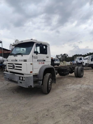 Volkswagen 24.22 24.22 1993 Diesel 4x2 em Curitiba - Paraná