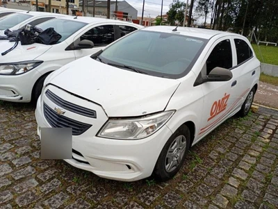 Chevrolet Onix Joy 2018 1.0 Manual em São José Dos Pinhais