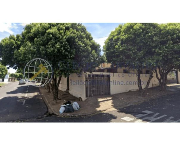 Terreno no Lote 01 da Quadra 351 em Dracena/SP em Dracena - São Paulo
