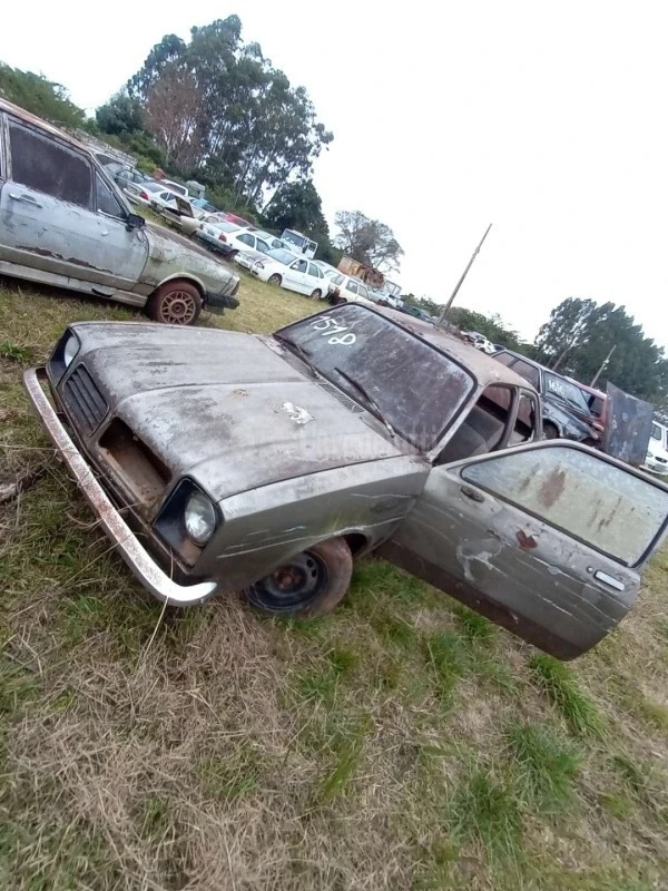 Lote Peças Diversas SUCATAS GM Chevette, VW Fusca 1300, Kadett Lite, Peugeot 207 Passion XR S em São Borja - Rio Grande do Sul