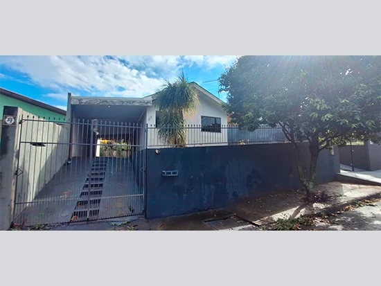 Casa em Cornélio Procópio/PR, Jardim Primavera em Cornélio Procópio - Paraná