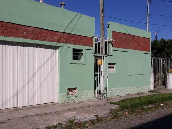Casa com 1 Vaga em Rio Grande/RS em Rio Grande - Rio Grande do Sul