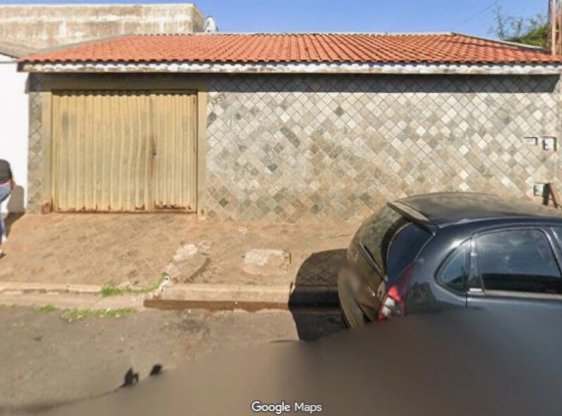 Casa com fachada simples em Ribeirão Preto/SP em Ribeirão Preto - São Paulo
