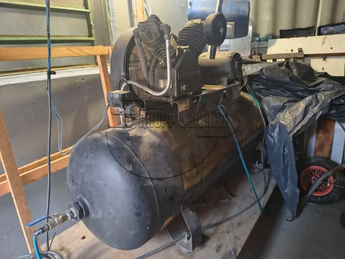 Chiaperinni Compressor 20 pés 250L 5HP 220/380V em Osório - Rio Grande do Sul