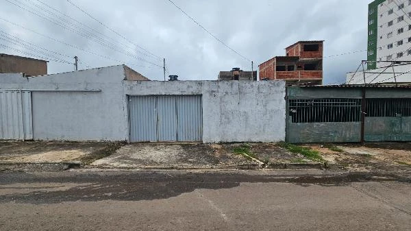 Casa com 3 Quartos em Samambaia Sul/DF em Brasilia - Distrito Federal