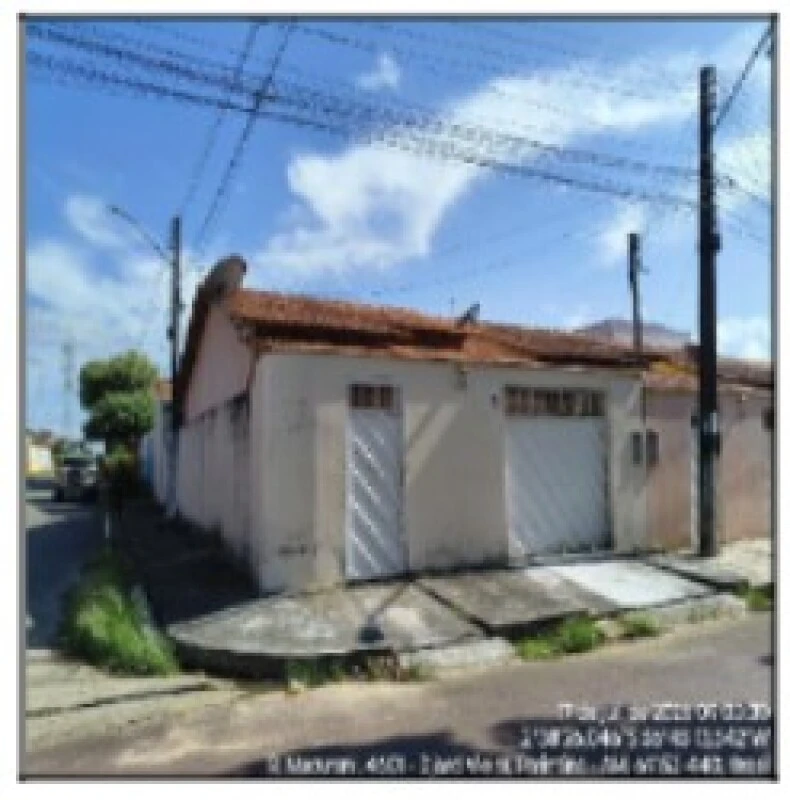 Casa com 2 Quartos em Parintins/AM em Parintins - Amazonas
