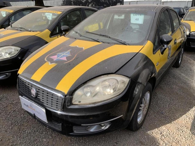 Fiat Linea Essence 2012 1.8 em null