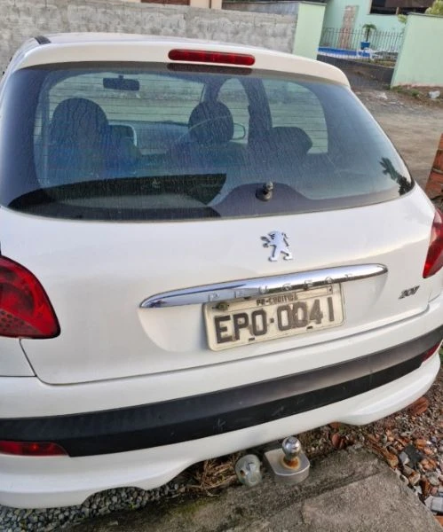 Peugeot 207 2010/2011 em São Francisco Do Sul - Santa Catarina