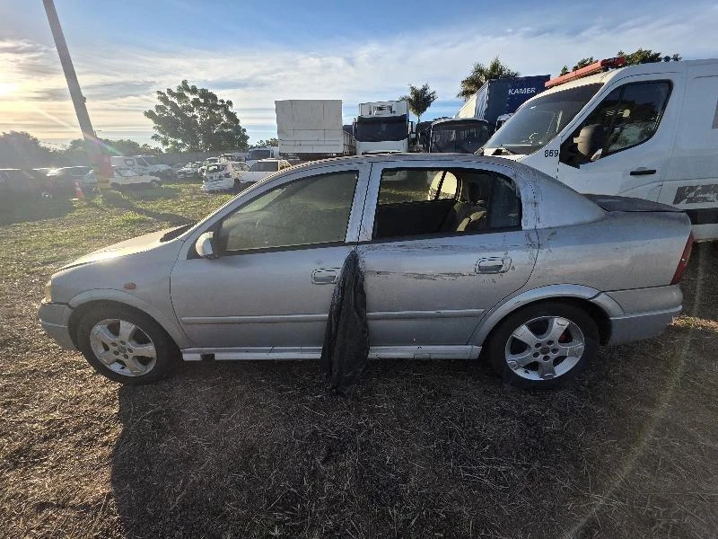 Chevrolet Astra CD 2002 Prata em Toledo - Paraná