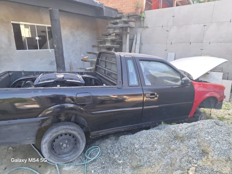 Volkswagen Saveiro CL 1.6 1997/1998 em Blumenau - Santa Catarina