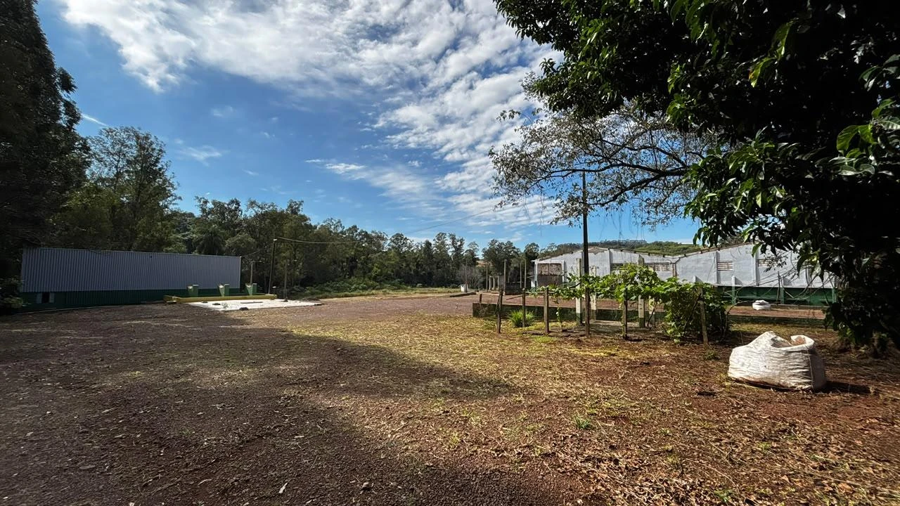Chácara com Galpões e área de 84.360 m² em Toledo/PR em Toledo - Paraná