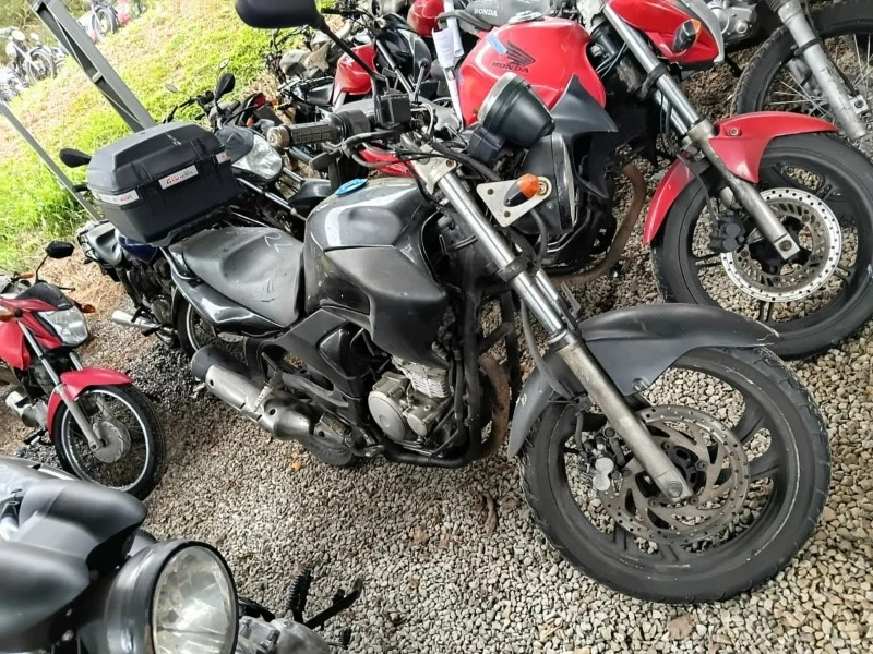 Yamaha Fazer YS250 2006/2007 em São José - Santa Catarina