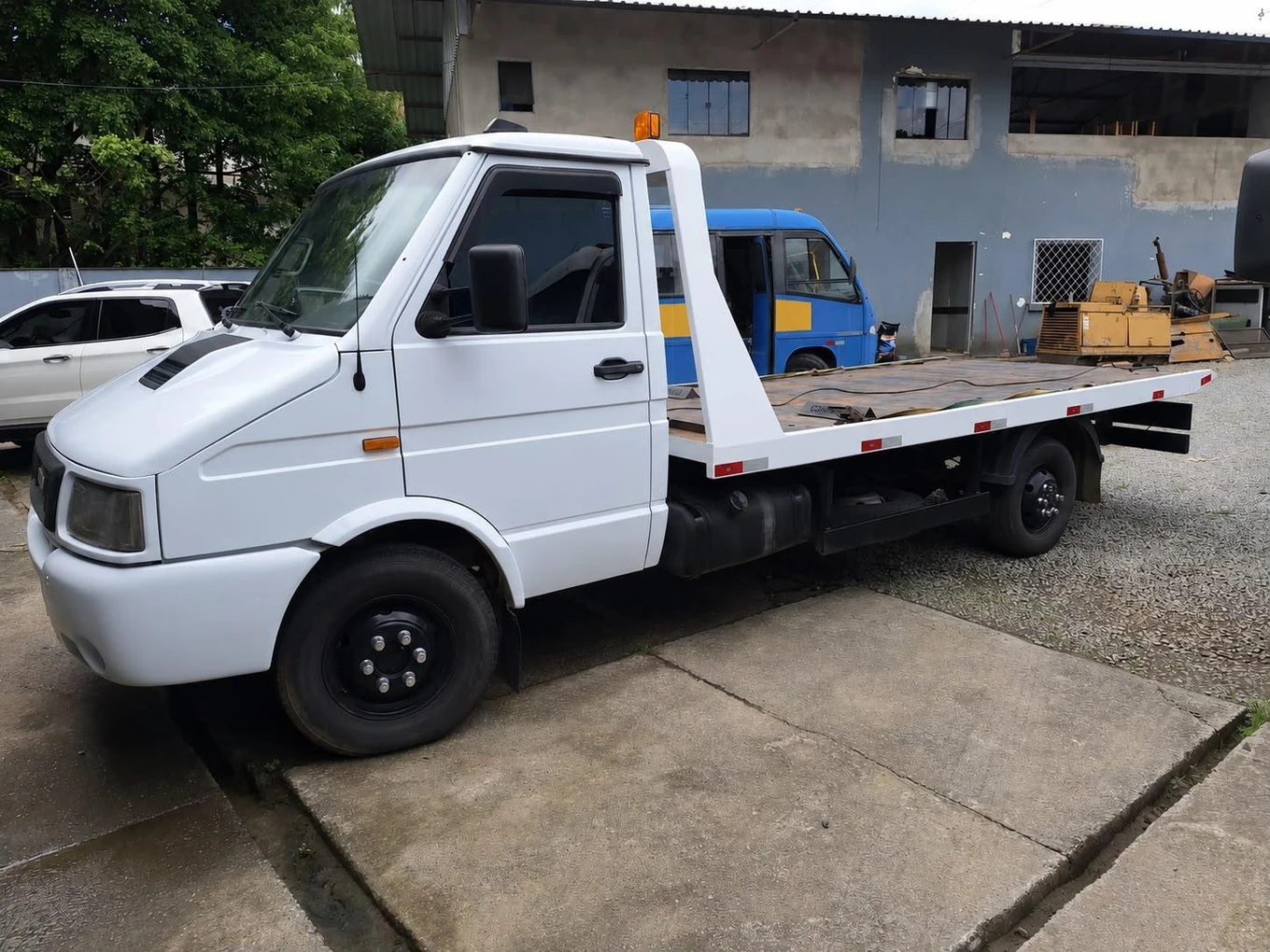 Iveco Daily 35-13 Ano 2007 Plataforma Auto Socorro Confiança 2020 em Jaraguá Do Sul - Santa Catarina
