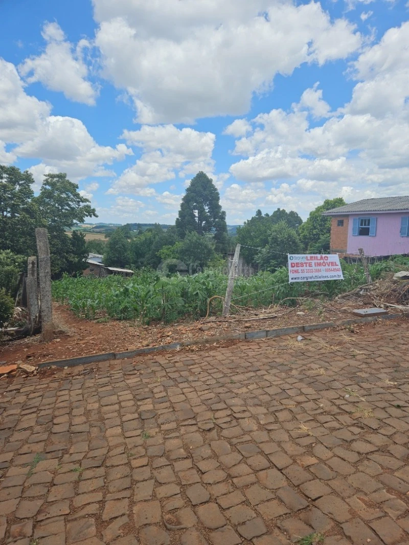 Terreno no Lado ímpar da Rua Aurélio Vieira Gonçalves em Barracão/RS em Barracão - Rio Grande do Sul