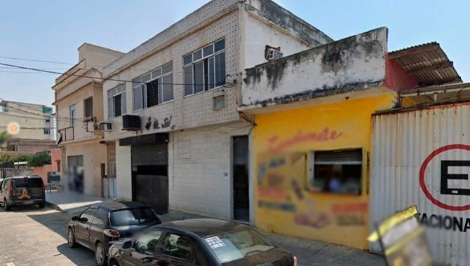 Prédio Comercial Imóvel com 360 m de terreno em Duque de Caxias/RJ em Duque De Caxias - Rio de Janeiro