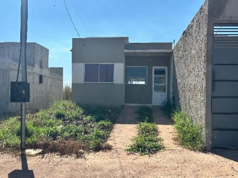 Casa com 2 Quartos em Varzea Grande/MT em Várzea Grande - Mato Grosso