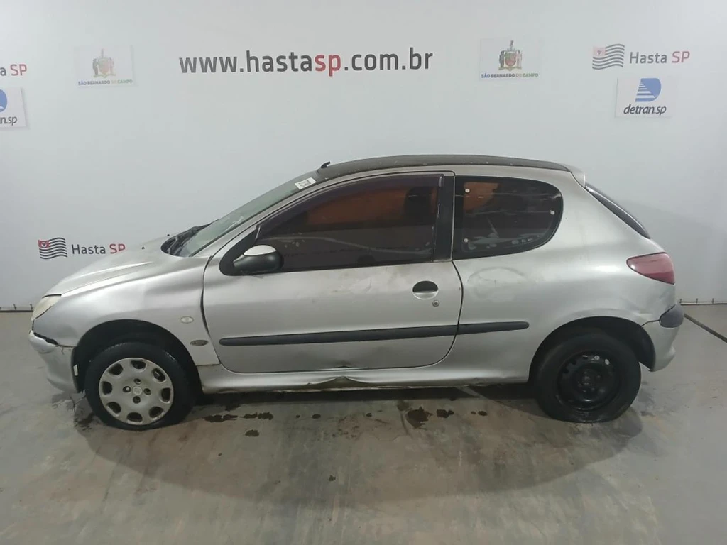 Peugeot 206 Selection 2001 Cinza em Porto Feliz - São Paulo