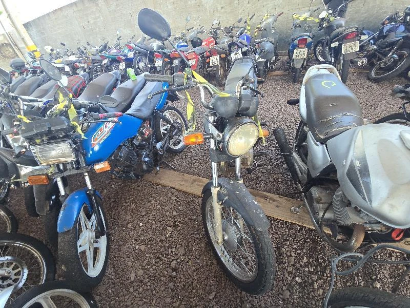 Yamaha YBR 125K 125K 2005 Preta em Toledo - Paraná