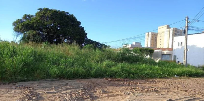 Terreno com 8.801 m² em Lagoa Seca, Juazeiro do Norte/CE em Juazeiro Do Norte - Ceará